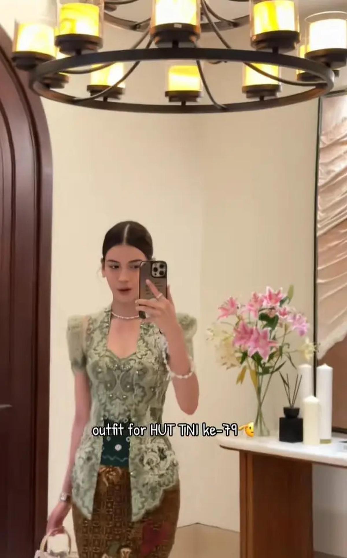 Potret Rumah Sabrina Chairunnisa dan Deddy Corbuzier, Usung Nuansa Tropis Modern yang Asri