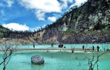 Evakuasi Dramatis Remaja Alami Hipotermia di Kawah Putih Ciwidey, Polisi Terobos Hujan dan Kabut
