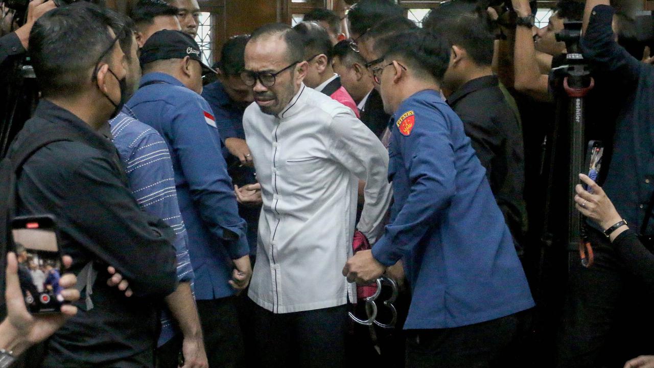 FOTO: Eks Dirut PT Pertamina Patra Niaga Divonis 9 Tahun Penjara dalam Kasus Korupsi Minyak Mentah PT Pertamina