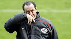 File picture taken December 08, 2008 of Dutch Huub Stevens, who resigned on January 28, 2009 as coach of PSV Eindhoven. Stevens said he missed the 'click' with the players. AFP PHOTO/ANP/VINCENT JANNINK