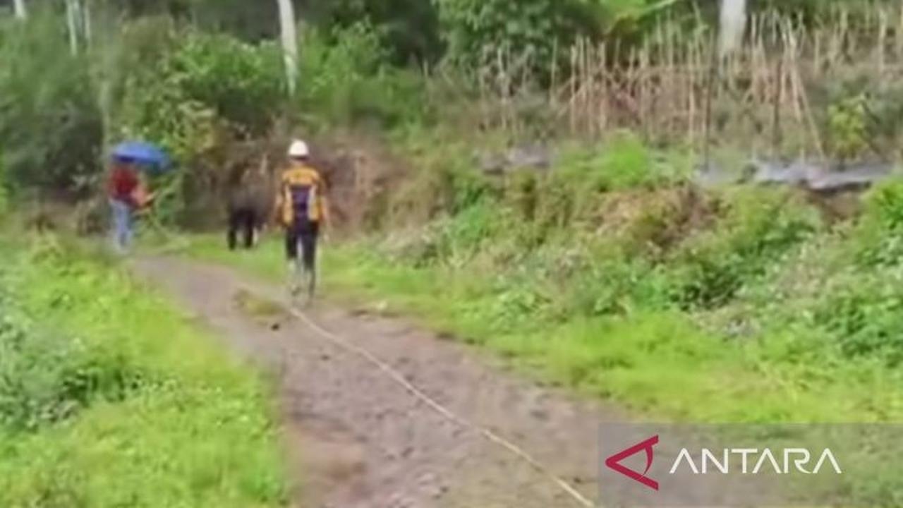 Targetkan 2 KM Jalan Cor Beton di Naringgul Tuntas Akhir Tahun, Pemkab Genjot Pemerataan Pembangunan Jalan Cianjur