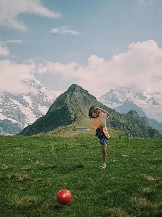 Sabai Morcheck liburan di Swiss (Instagram/sabaidieter)