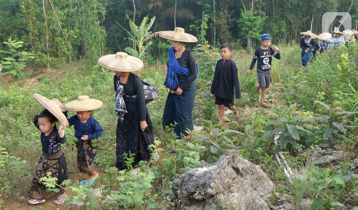 Dibunyikan sesuai jam