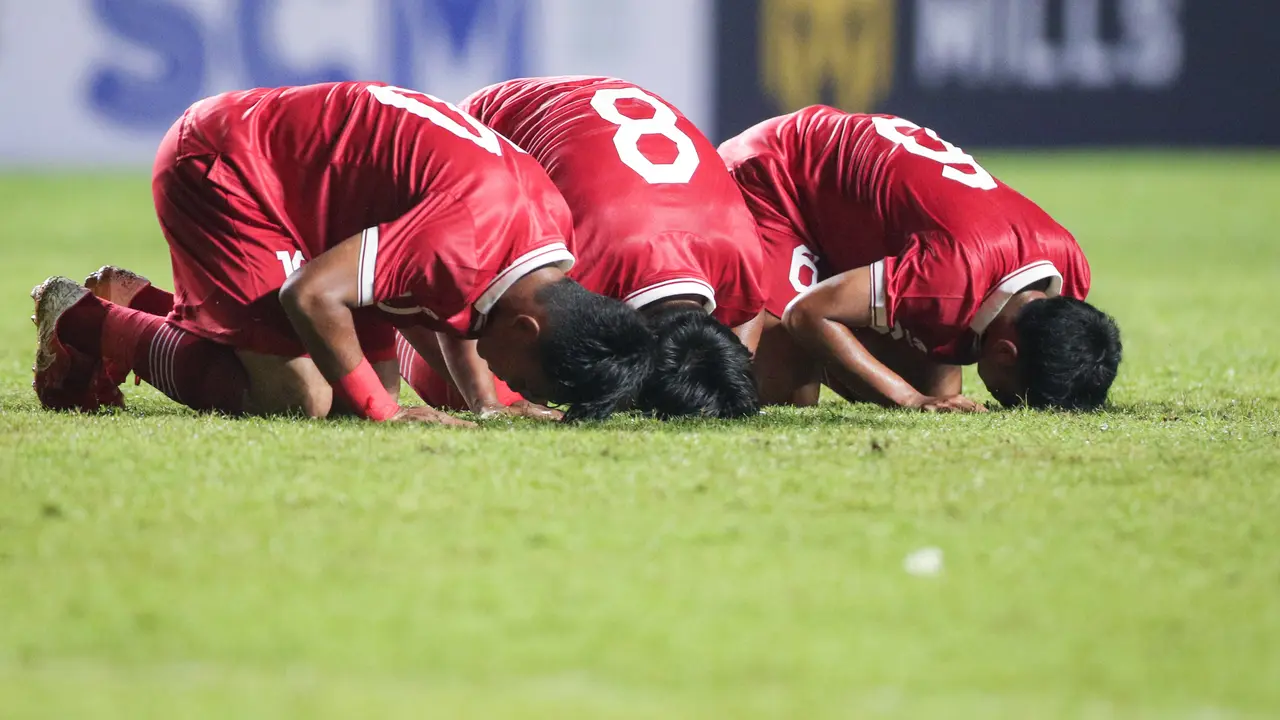Sujud syukur para penggawa Timnas Indonesia U-17