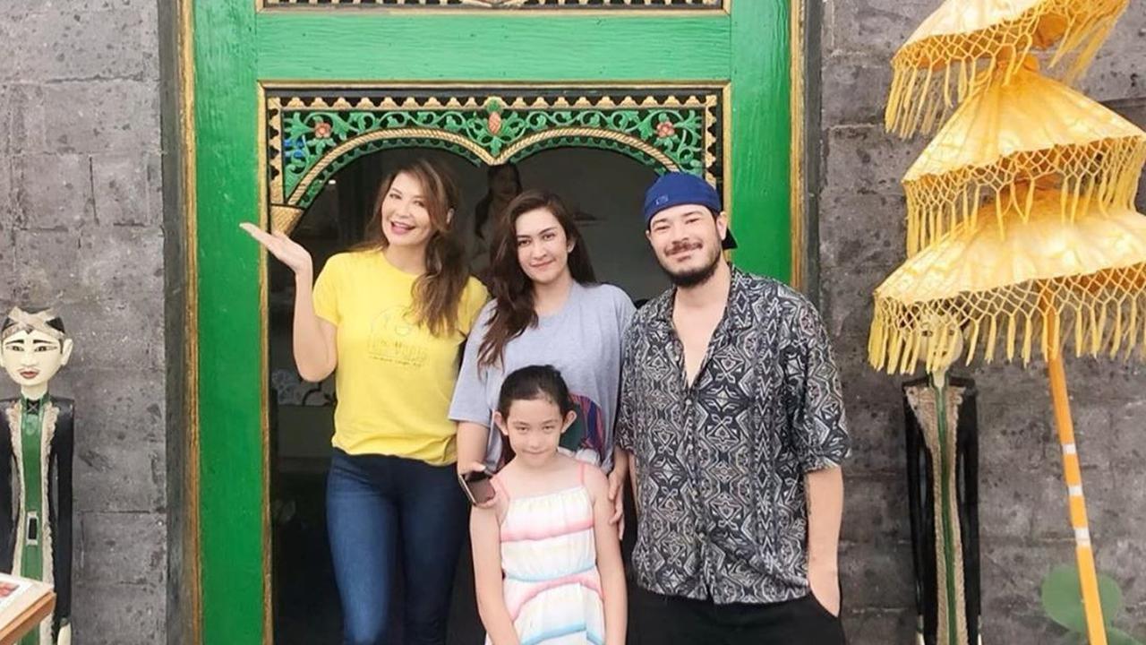 6 Momen Nafa Urbach Bareng Zack Lee Rayakan Ulang Tahun Anak di Bali