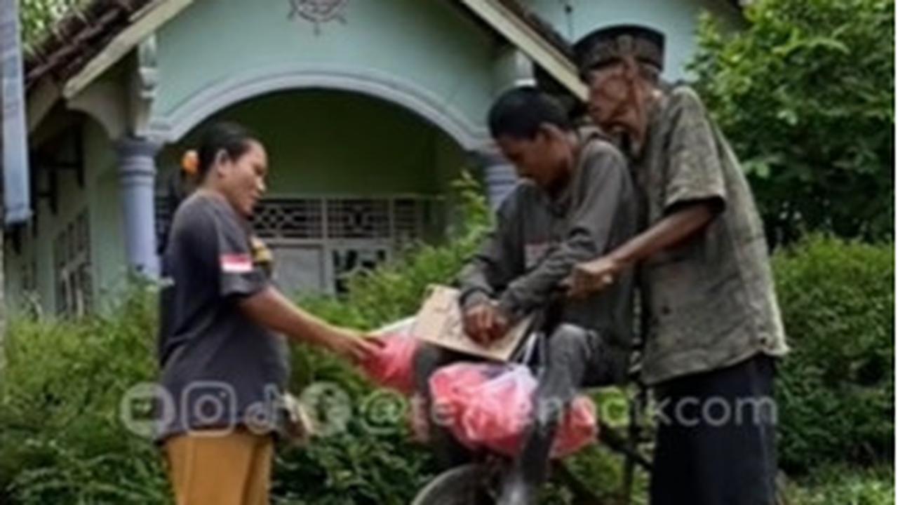 Alasannya membawa sang anak adalah karena takut anaknya itu pergi kabur.
