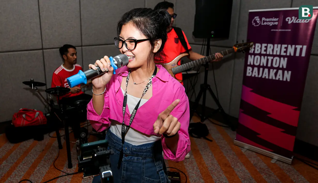 <p>Grup band menghibur Roaring Night Liga Inggris antara Manchester City melawan Manchester United yang berlangsung di Hotel IBIS Style, Tanah Abang, Jakarta, Minggu (03/03/2024). (Bola.com/Bagaskara Lazuardi)</p>
