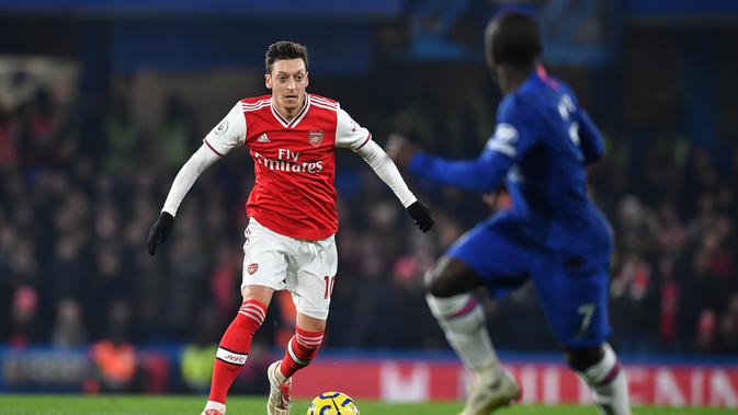 Gelandang Arsenal, Mesut Ozil (BEN STANSALL / AFP)