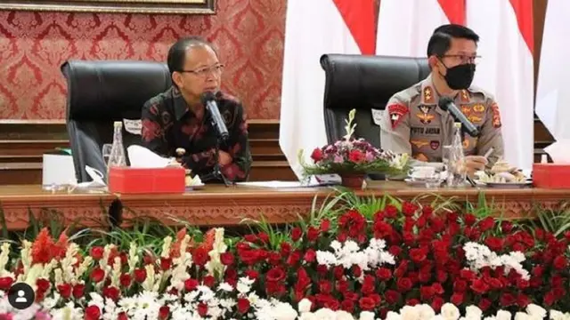Gubernur Bali Wayan Koster