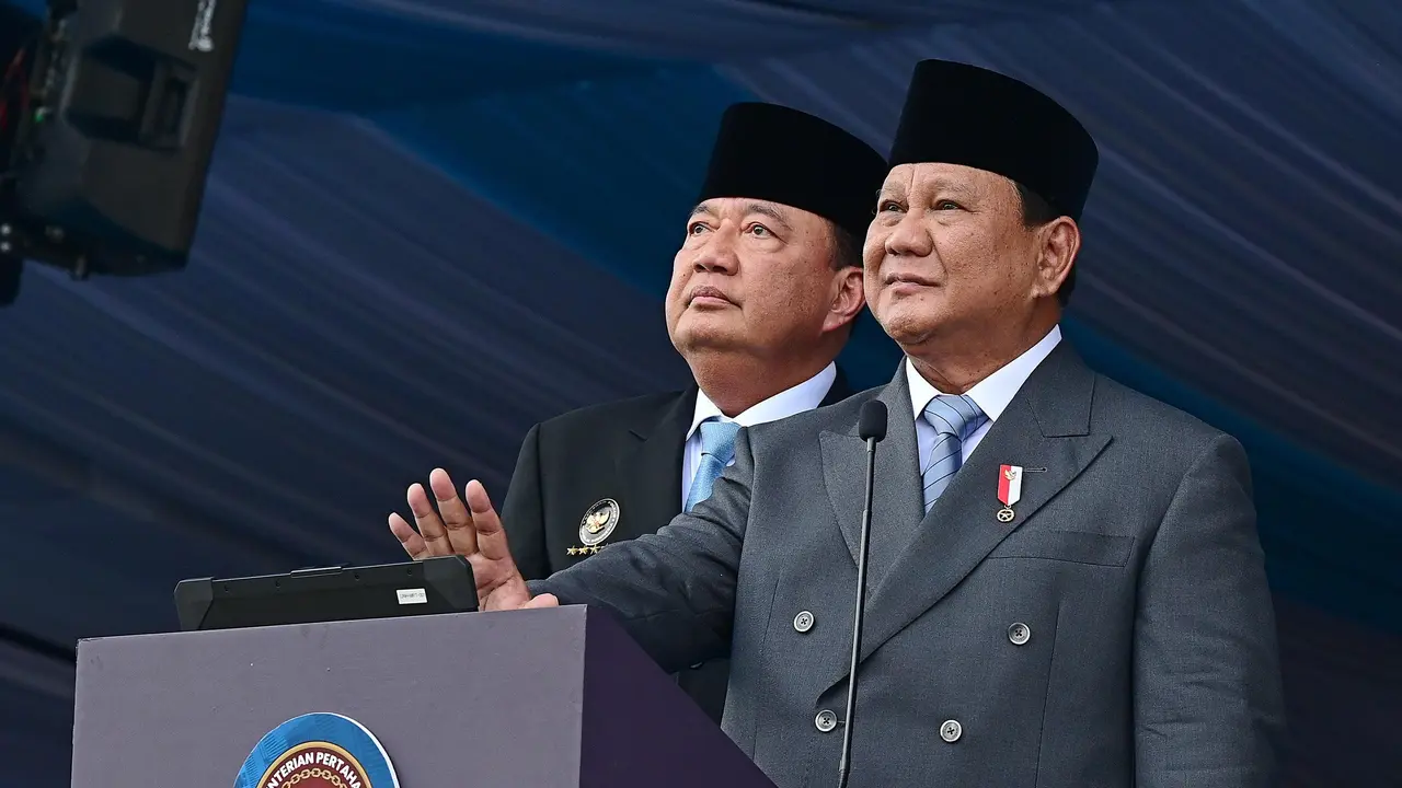 Menteri Koordinator Bidang Politik dan Keamanan (Menko Polkam) Budi Gunawan dan Presiden Prabowo Subianto (Tim Humas Menko Polkam)