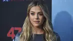 Sistine Stallone berpose di pemutaran perdana film `47 Meters Down: Uncaged` di Los Angeles, California, AS (13/8/2019). Sistine tampil seksi mengenakan mini dress biru berkilau dengan lengan panjang yang memamerkan kakinya. (AP Photo/Chris Pizzello)