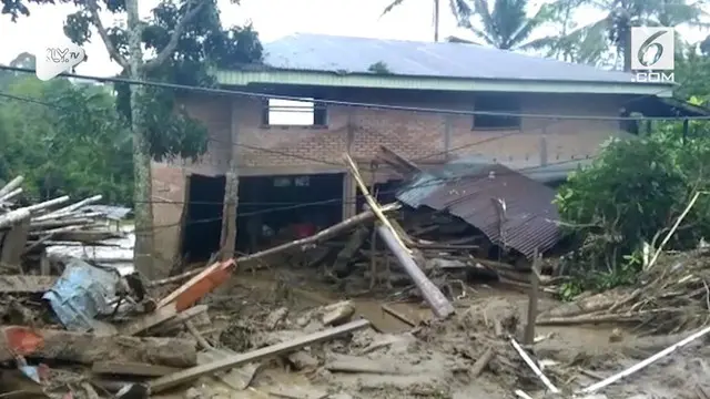 Banjir bandang melanda wilayah Tanah datar Sumatera Barat. 6 rumah rusak berat dan 2 orang meninggal dunia