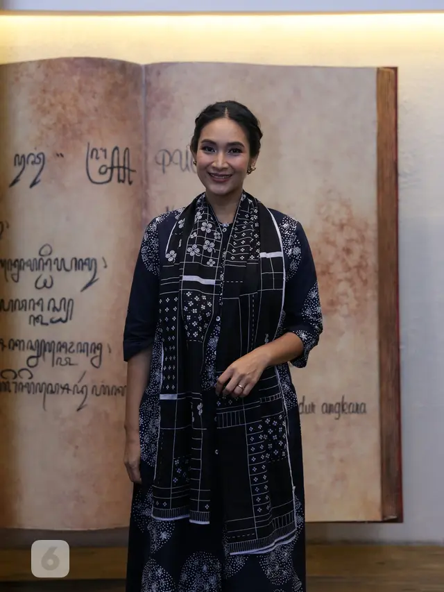 [Bintang] Happy Salma