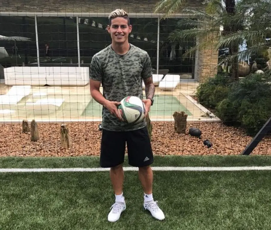 Gelandang Real Madrid James Rodriguez memamerkan potongan rambut barunya. (instagram.com/jamesrodriguez10)