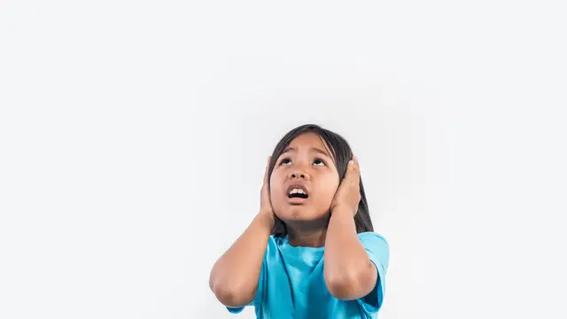 Penyebab Anak Terlambat Bicara