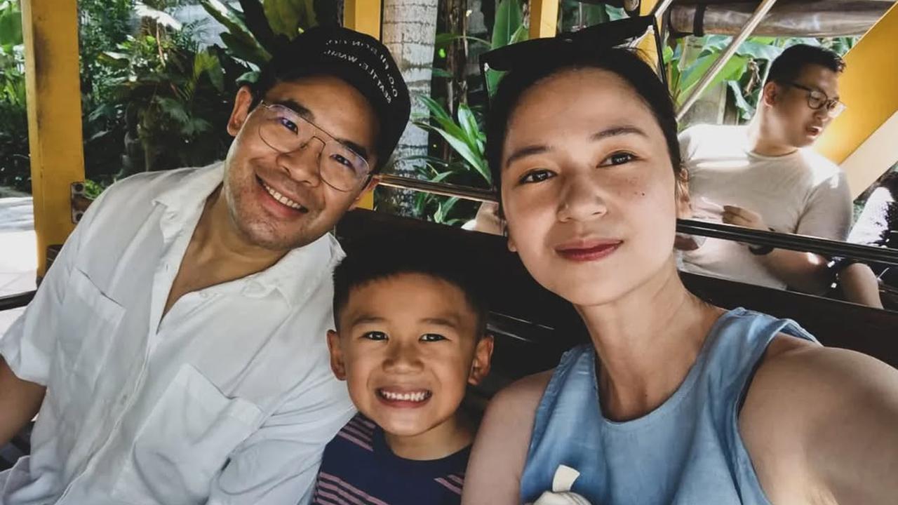 Sudah Menikah dan Punya Anak, Ini 7 Potret Laura Basuki Bareng Keluarga yang Jarang Tersorot
