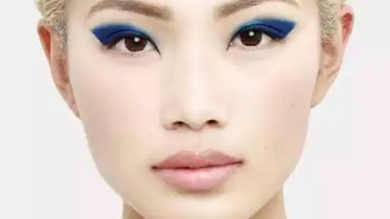 blue Eye Shadow