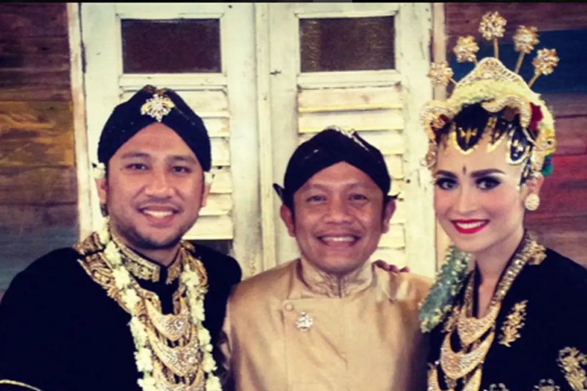 Kunto Aji dan Dewi Syariati