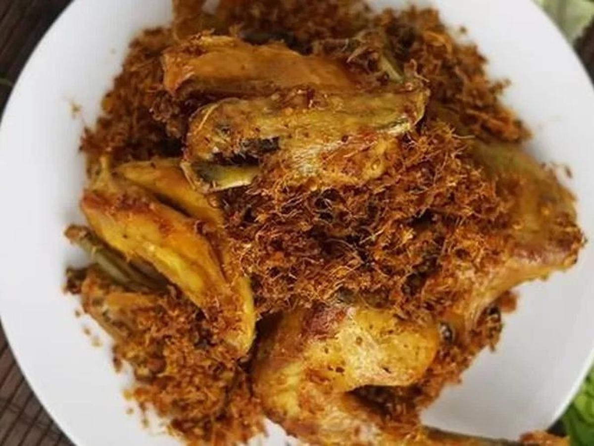 1. Serundeng Kelapa Kering