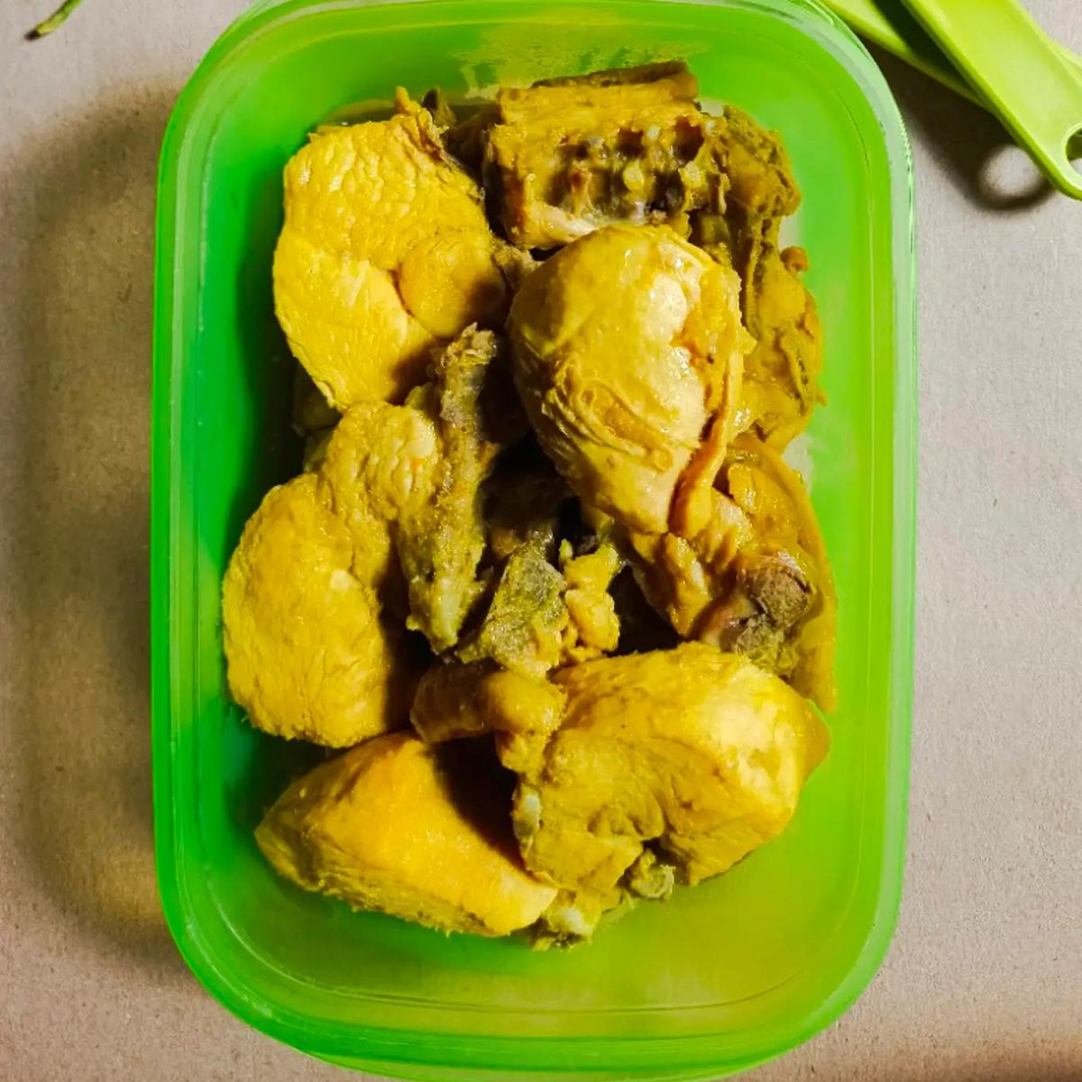 Mengapa Ayam Kampung Perlu Diungkep Terlebih Dahulu?