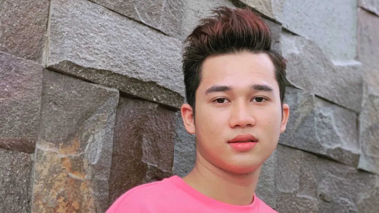 Penyanyi dangdut Defri Juliant meluncurkan lagu bergenre Melayu berjudul Ibu. (Dok. Istimewa)