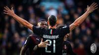 Zlatan Ibrahimovic merayakan gol yang dicetaknya ke gawang Cagliari. AC Milan unggul 2-0. (Dok. AC Milan)