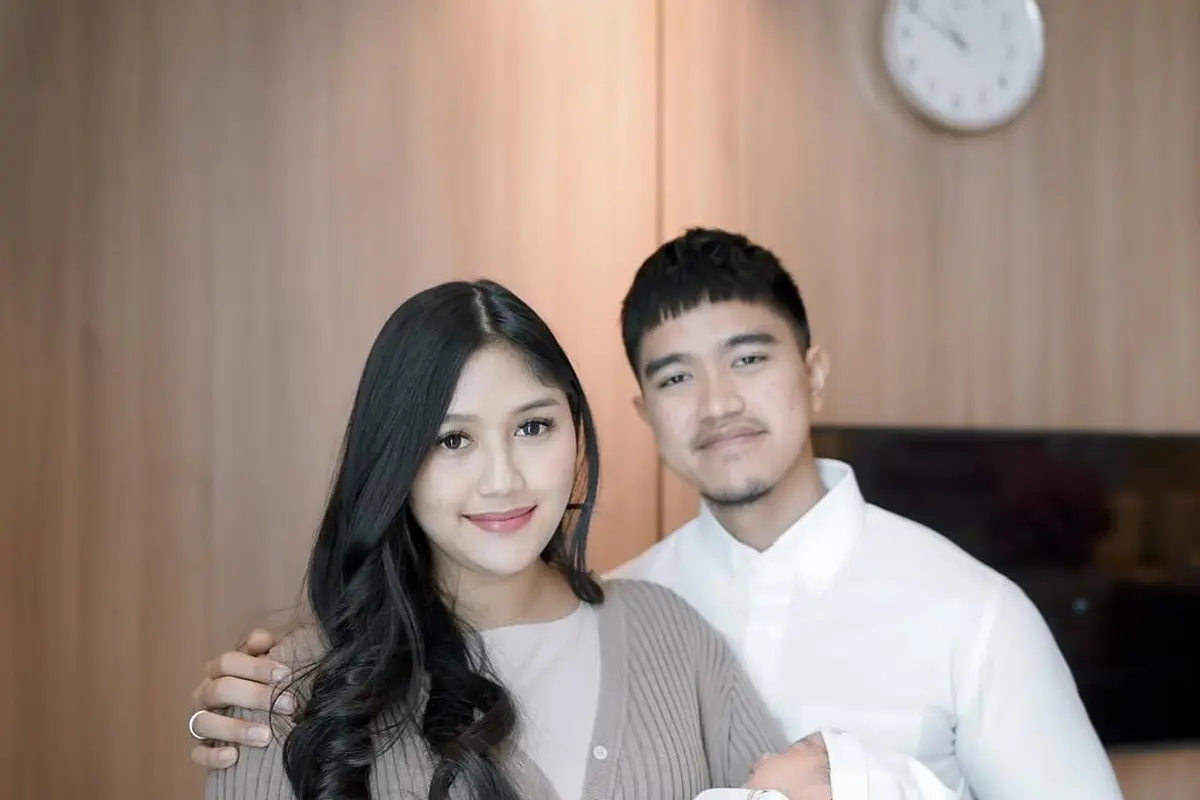 Potret Menawan Erina Gudono dengan Makeup Natural dalam Foto Pasca Kelahiran yang Baru Terungkap