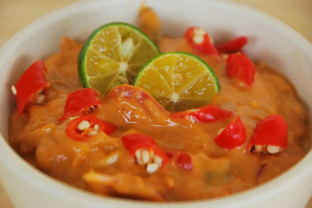 Sambal Tempoyak, Nikmati Kelezatan Durian Dengan Pedasnya Cabai