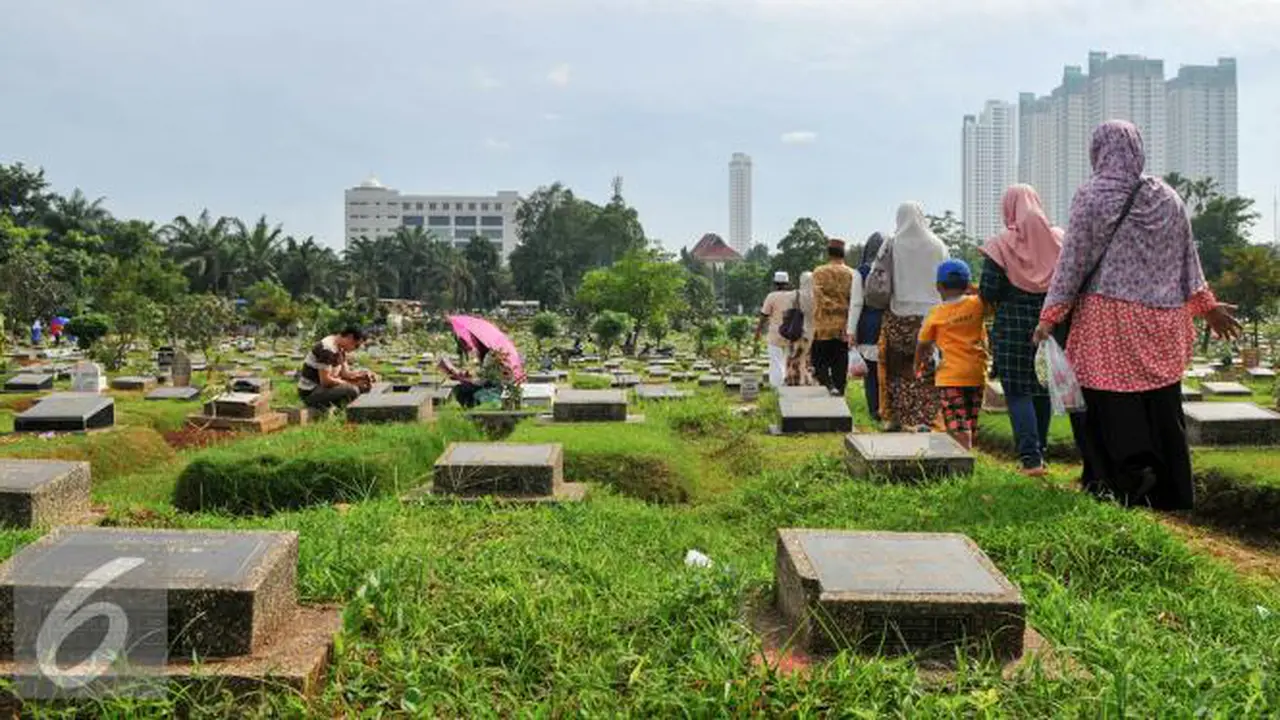 Top 3: Pria Ini Bongkar Makam Ibunya, Diyakini Bisa Hidup Lagi