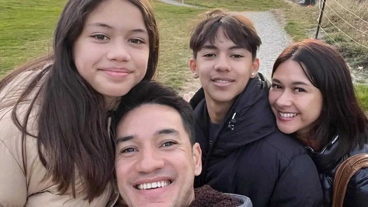 6 Outfit Musim Dingin Nana Mirdad yang Fashionable Saat Liburan di New Zealand