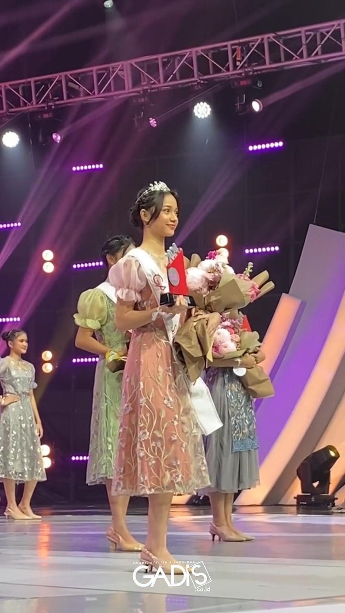 Ungkapan Bangga Cut Tari Atas Kemenangan Sydney Raih Juara 1 Gadis Sampul 2024