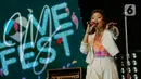 Aksi panggung Marion Jola saat tampil dalam festival musik Love Fest 2020 di Istora Senayan, Jakarta, Sabtu (22/2/2020). Dalam penampilannya Marion membawakan sejumlah lagu hitsnya seperti tak ingin pisah lagi, rayu, favorite sin. (Liputan6.com/Faizal Fanani)