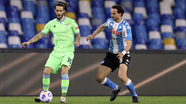 Napoli Hajar Lazio 5-2