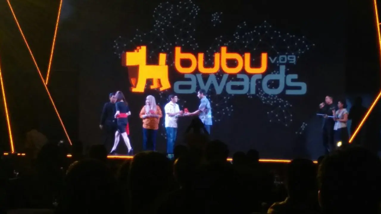 Vidio.com Raih `Best Entertainment Website` di Bubu Award 2015