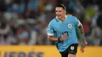 Pemain Uruguay Darwin Nunez merayakan gol ketiga timnya ke gawang Bolivia pada pertandingan sepak bola Kualifikasi Piala Dunia 2026 di Stadion Centenario, Montevideo, Uruguay, Selasa (21/11/2023). (AP Photo/Matilde Campodonico)