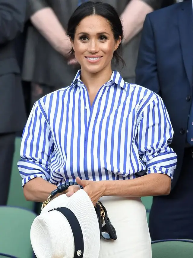 How to: 5 Cara Styling Kemeja Putih Anti Membosankan dari Meghan Markle