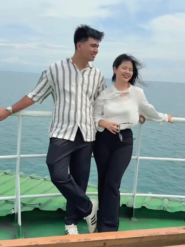 Frans Faisal dan Indah Tri