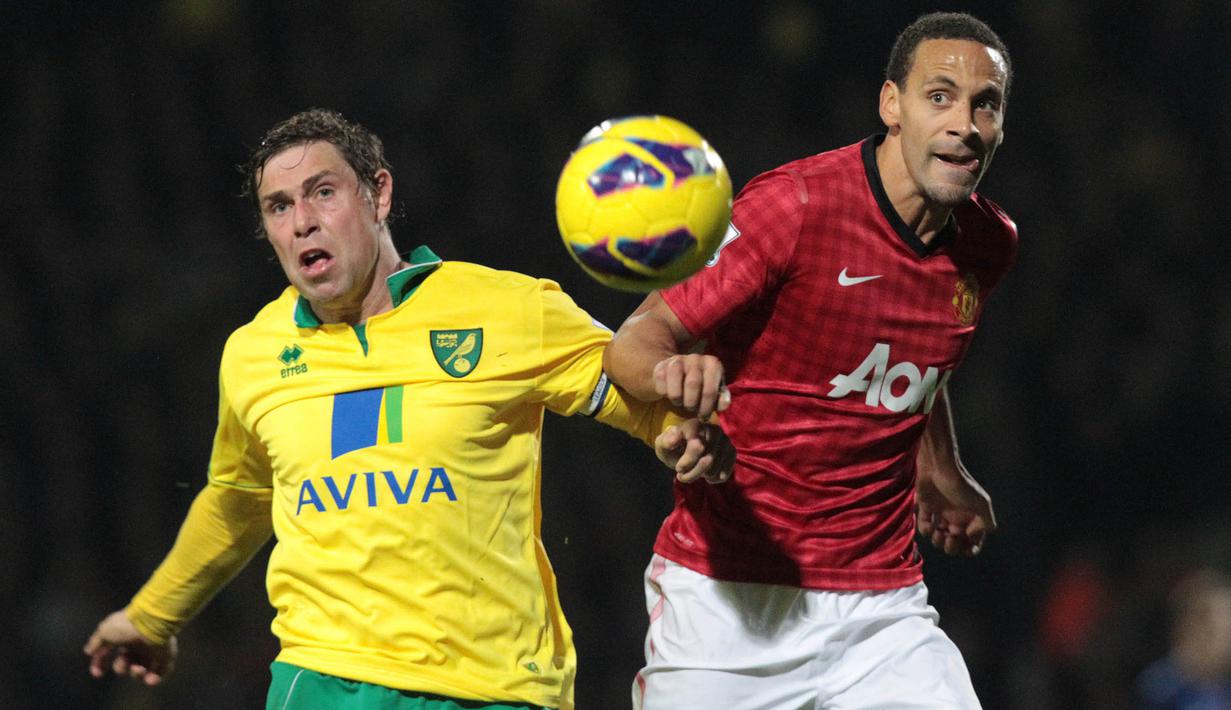 Semasa kariernya sebagai pemain Rio Ferdinand sempat berposisi sebagai gelandang serang sebelum akhirnya berganti menjadi bek tengah. (EPA/Lindsey Parnaby)