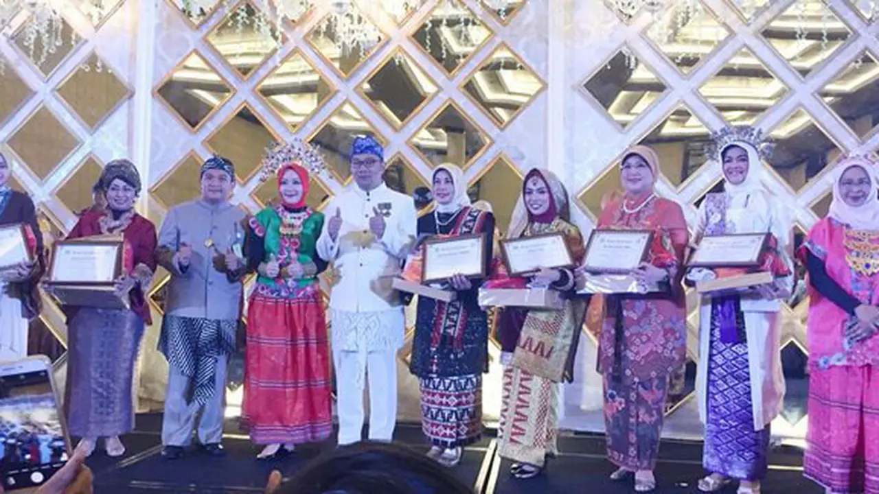 Begini bentuk dukungan Ridwan Kamil/copyright Vemale.com/Anisha