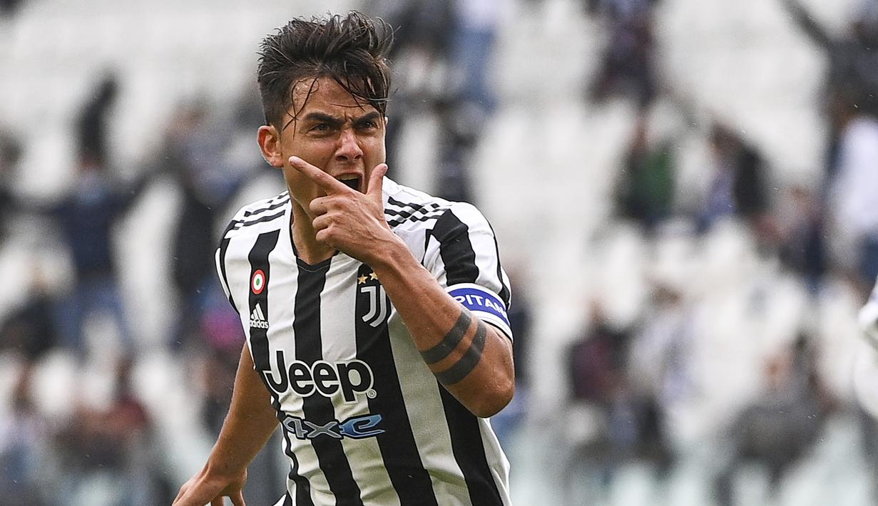 Paulo Dybala. Striker Juventus ini mengikat kontrak terbaru selama 5 tahun dengan Nyonya Tua sejak April 2017 dan akan habis akhir musim 2021/2022 ini. Total 7 musim, ia telah tampil dalam 260 laga di semua kompetisi dengan mencetak 103 gol dan 43 assist. (LaPresse via AP/Marco Alpozzi)