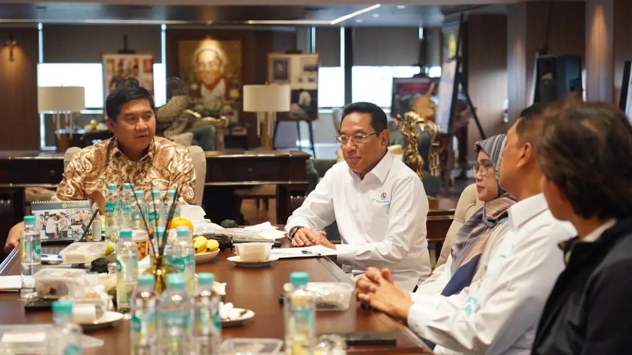 Wamenkes Benny menungkap telah melakukan pendataan terhadap 1.000 rumah pasien TBC yang memenuhi kriteria Masyarakat Berpengahasilan Rendah DTSEN 1-4.