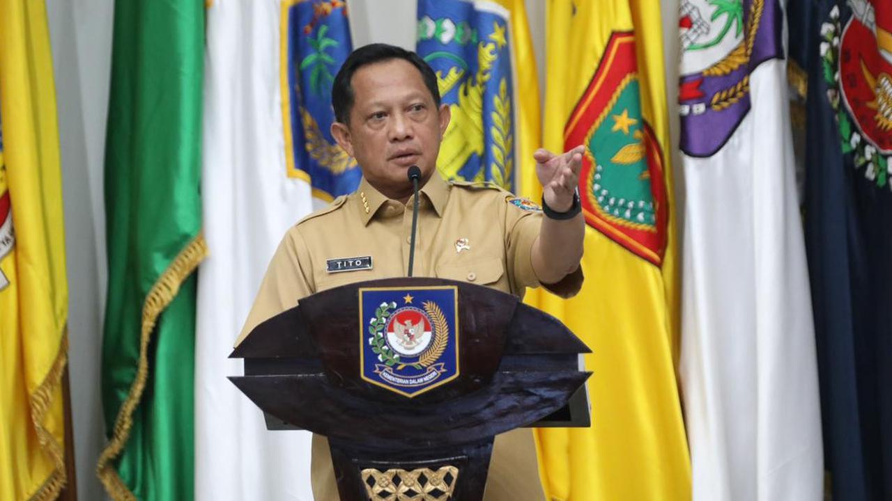 VIDEO: Momen Anggota Komisi II Tegur Menteri Tito Gara-gara Ngobrol dengan Bima Arya Saat Rapat