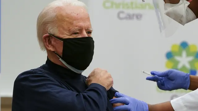 Joe Biden Disuntik Vaksin Corona COVID-19