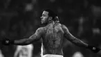 Pemain Olympique Lyonnais, Memphis Depay memiliki tato bergambar kepala Singa, Tato singa ini mempresentasikan saya. Saya memiliki jiwa layaknya seekor singa. Saya mendapatkan tato ini ketika saya berada di MU.. (AFP/Jeff Pachoud)