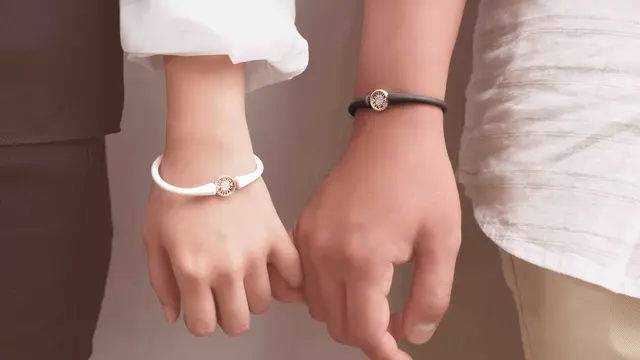 ILY Gold, brand perhiasan emas dari Prilly Latuconsina