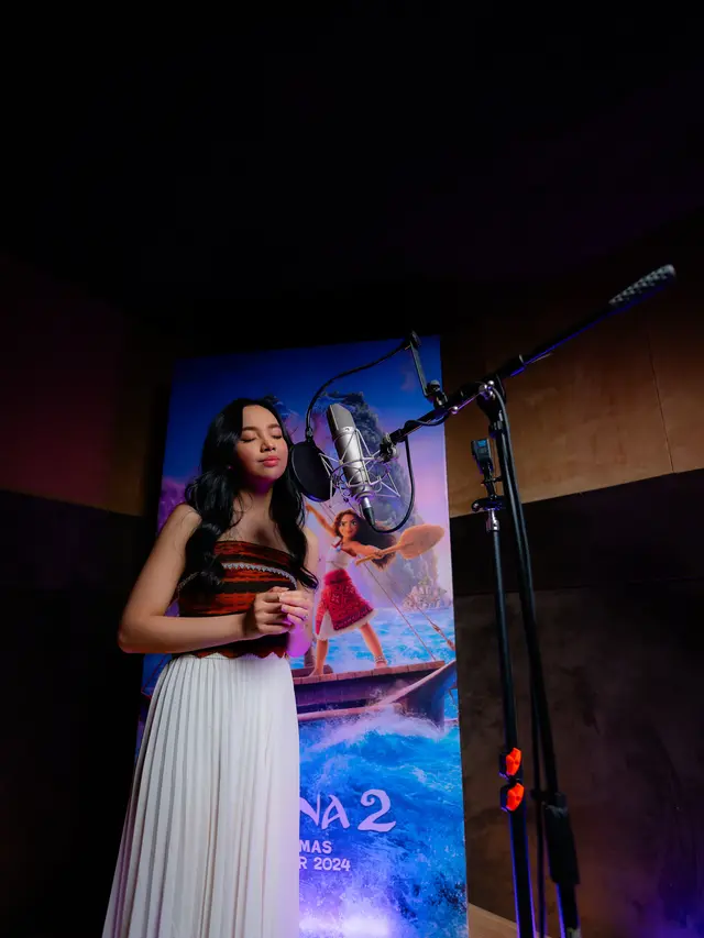 "Jauh Di Sana" resmi diluncurkan sebagai soundtrack versi bahasa Indonesia dari film animasi "Moana 2" oleh Lyodra (Dok/Disney Indonesia/Moana 2)