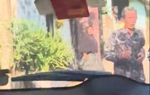 Viral Momen Ayah Kejar Mobil Anaknya yang Akan Merantau, Bikin Haru