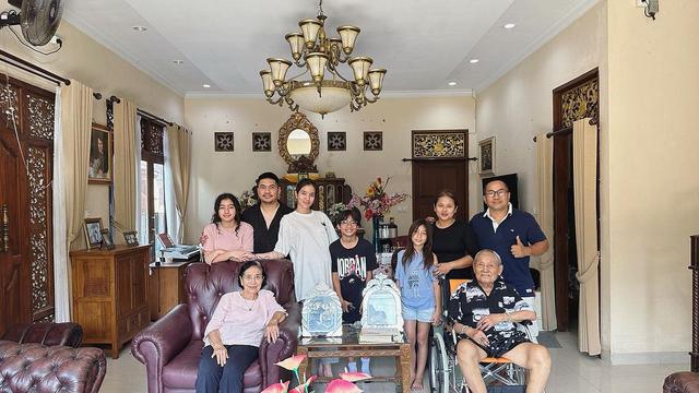 Keempat anak Sheila Marcia Kompak