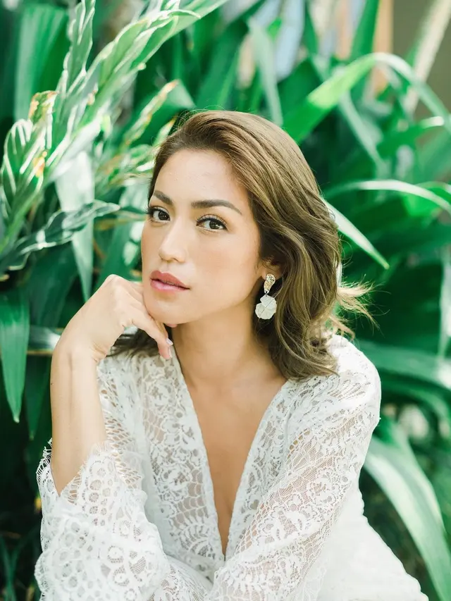 Masuk Nominasi Wanita Tercantik Dunia, Ini 7 Pesona Jessica Iskandar Tampil Glow Up