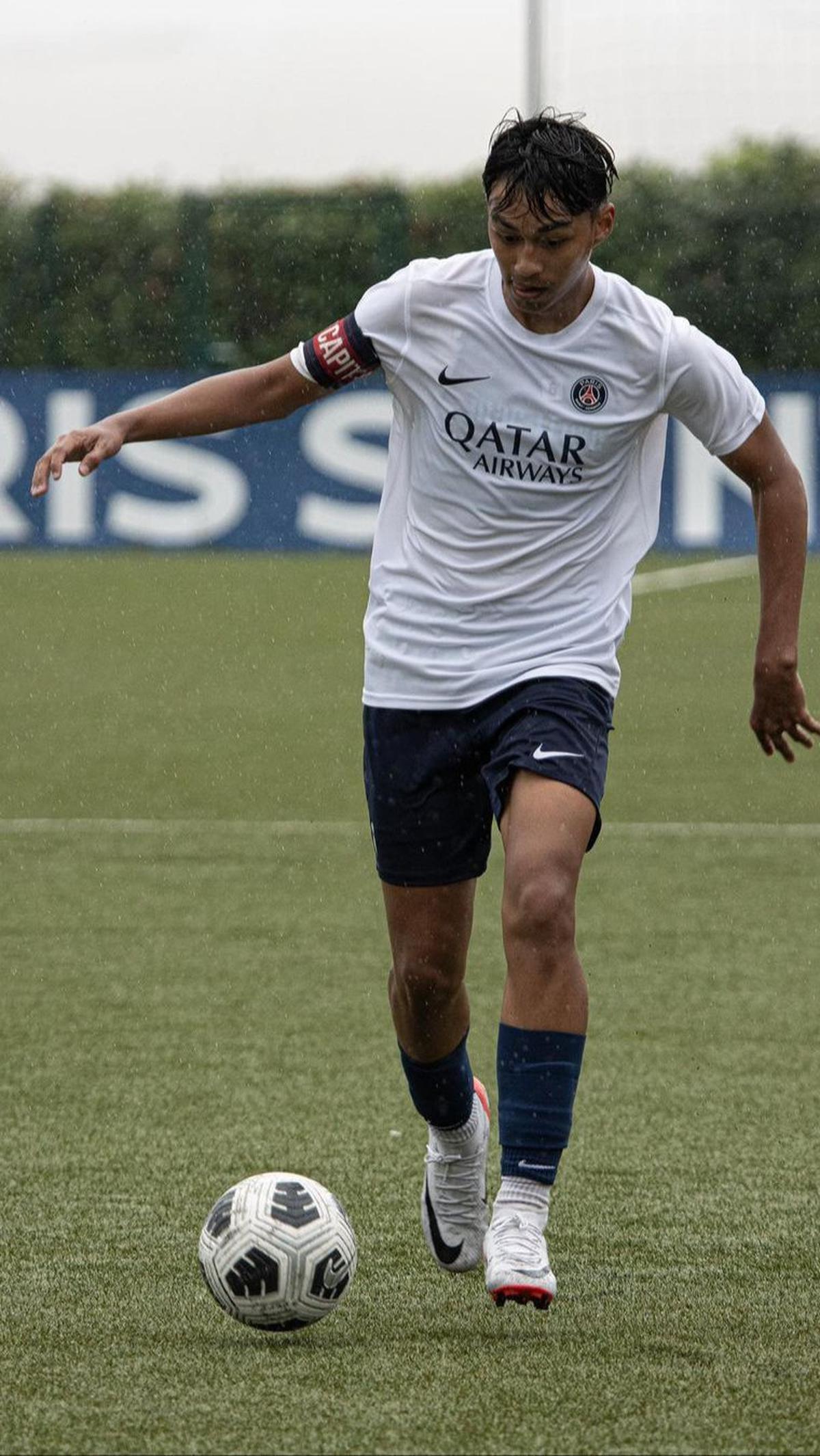 Menjalani Akademi Paris Saint Germain (PSG)<br>